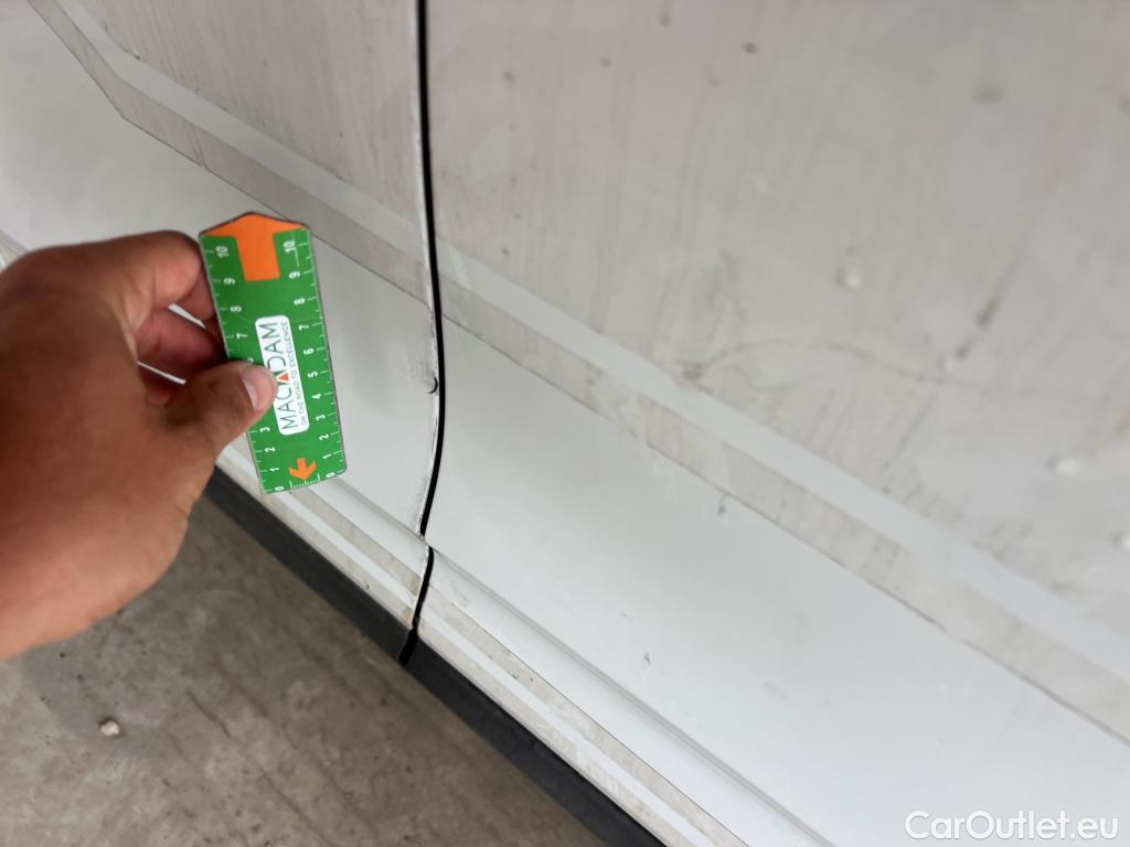  Renault  Clio RENAULT  / 2019 / 5P / berlina con portón Life SCe 49 kW (67CV) #4