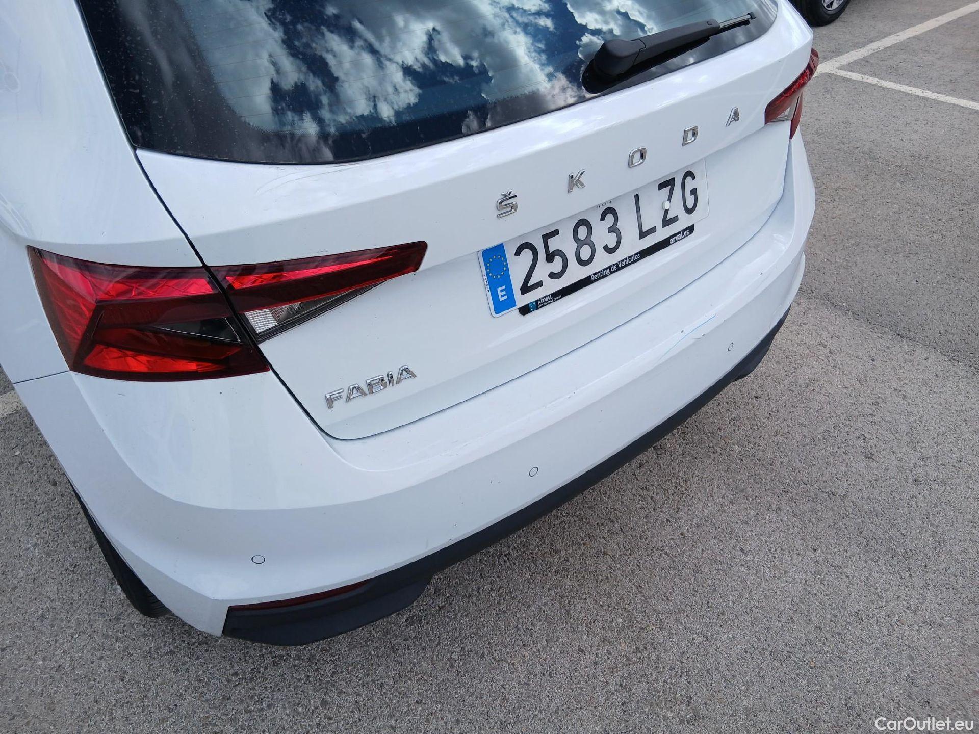  Skoda  Fabia SKODA  / 2021 / 5P / berlina con portón 1.0 TSI 70KW (95CV) Emotion (AC) #17