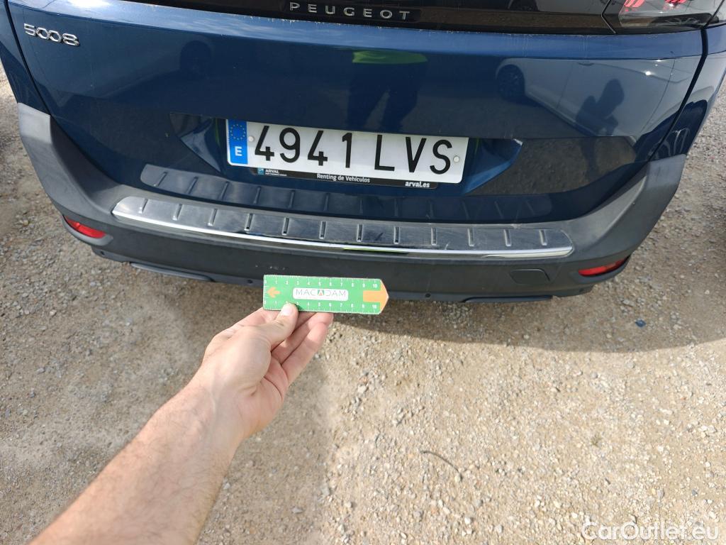  Peugeot  5008 PEUGEOT  / 2020 / 5P / todoterreno 1.5 BlueHDi 96kW (130CV) S&S Allure EAT8 #29