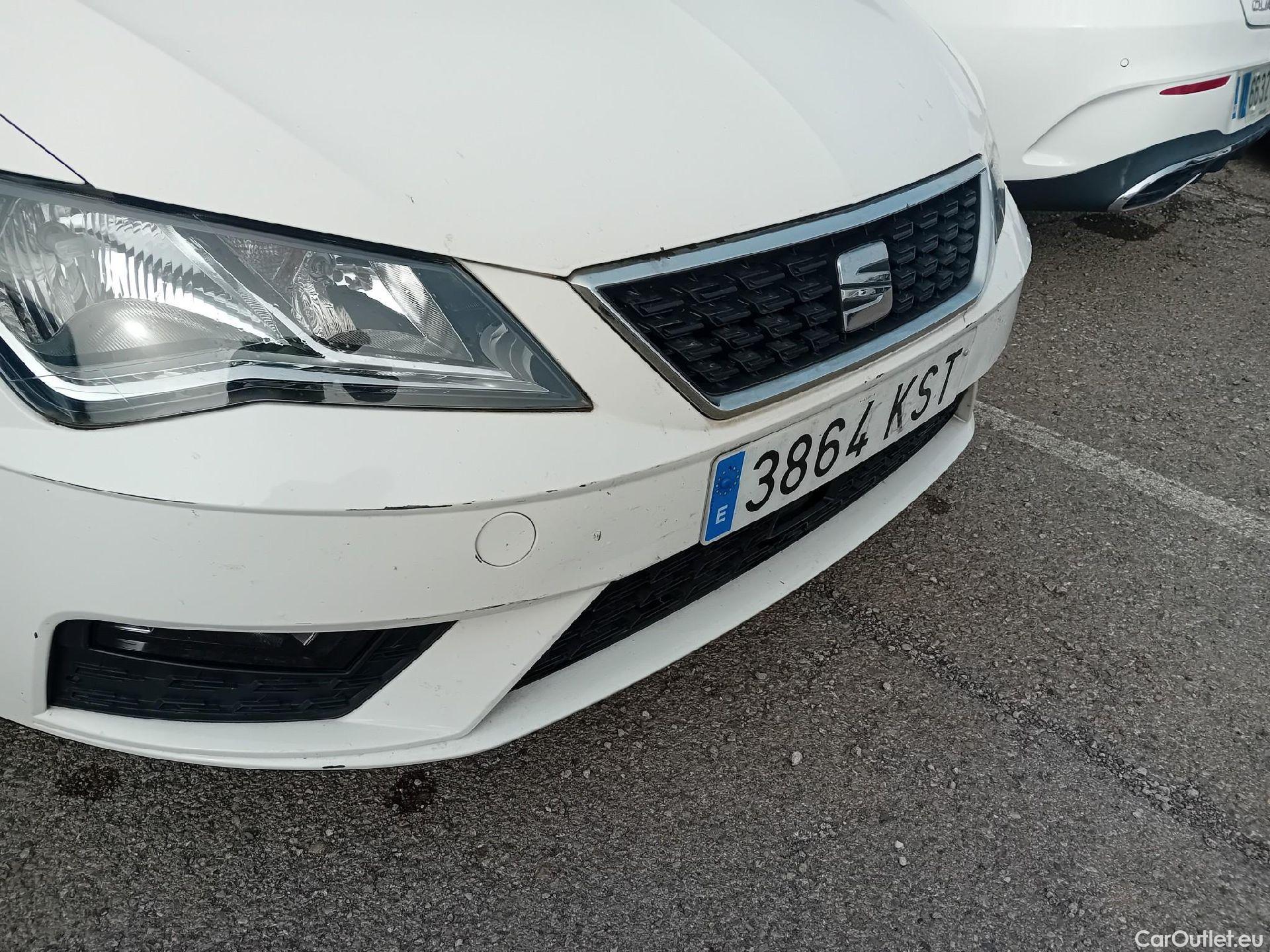  Seat  Leon SEAT León / 2016 / 5P / berlina con portón 1.5 TSI 95kW (130CV) St&Sp Style Visio Edition #2