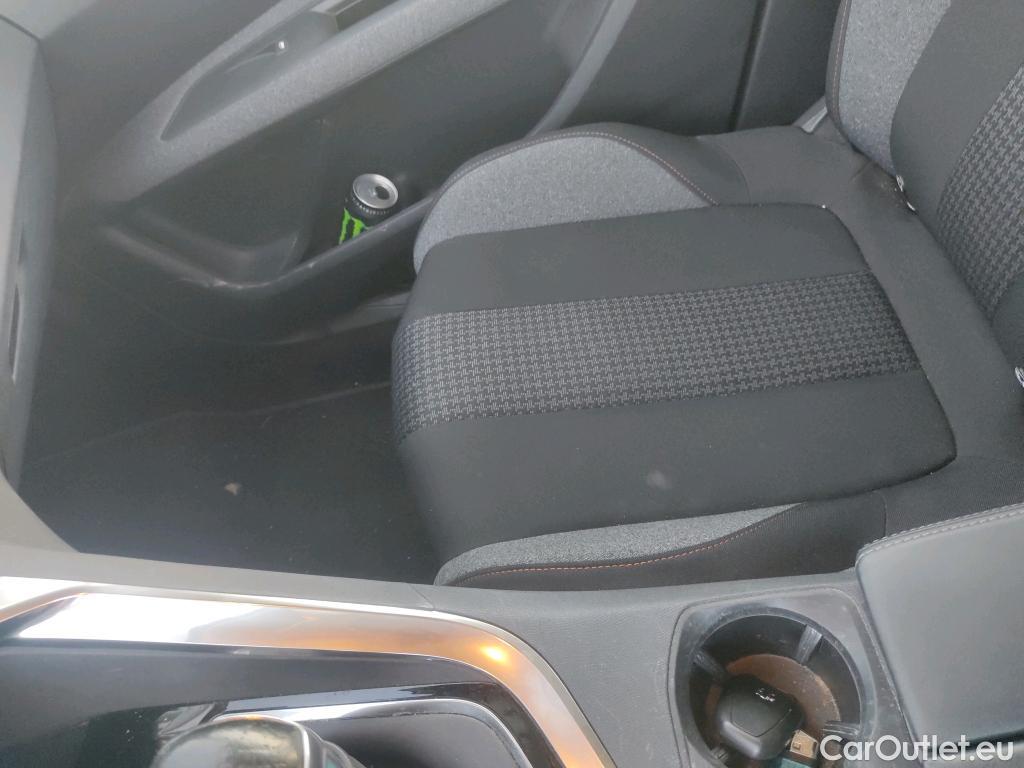  Peugeot  3008 PEUGEOT  / 2020 / 5P / todoterreno 1.5 BlueHDi 96kW (130CV) S&S Active Pack #42
