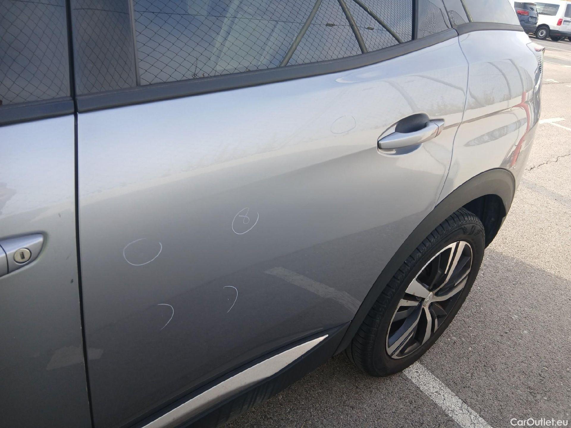  Peugeot  3008 PEUGEOT  / 2016 / 5P / todoterreno 1.5 BlueHDi 96kW (130CV) S&S Allure #16