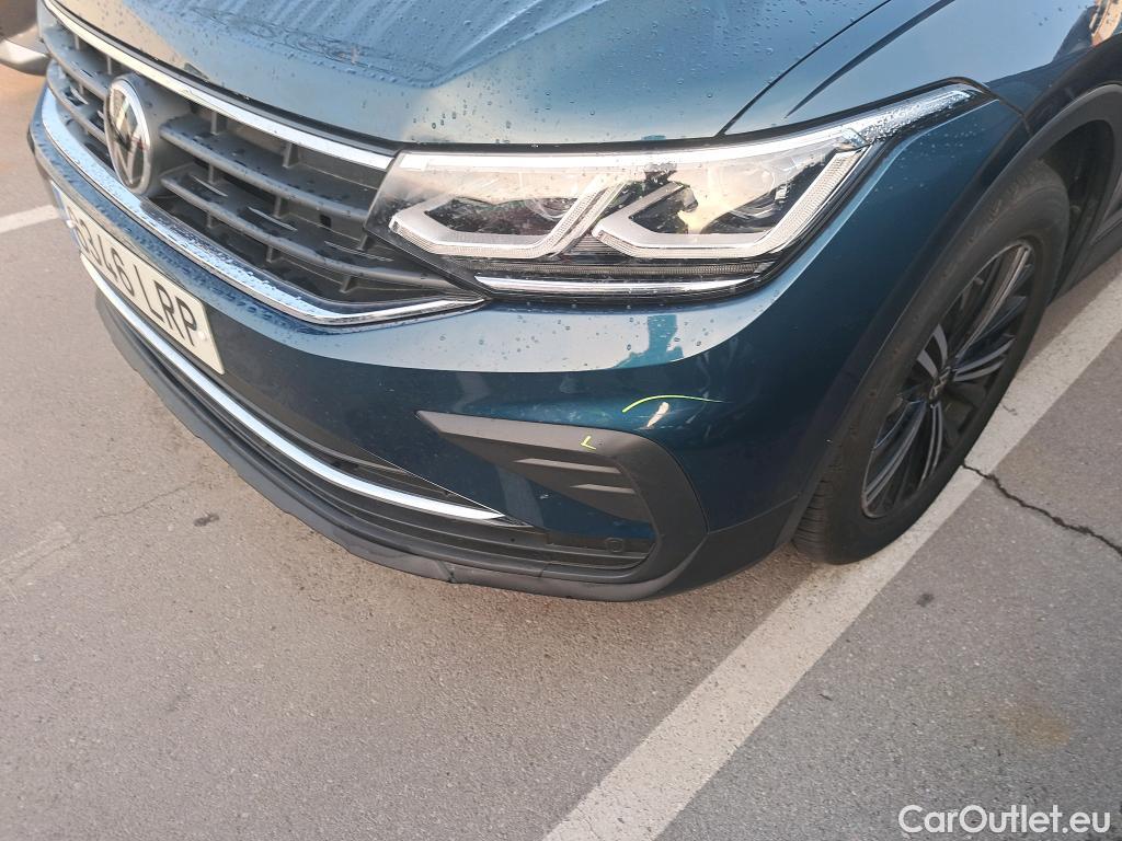 Volkswagen  Tiguan VOLKSWAGEN  / 2020 / 5P / todoterreno Life 2.0 TDI 110kW (150CV) DSG #16