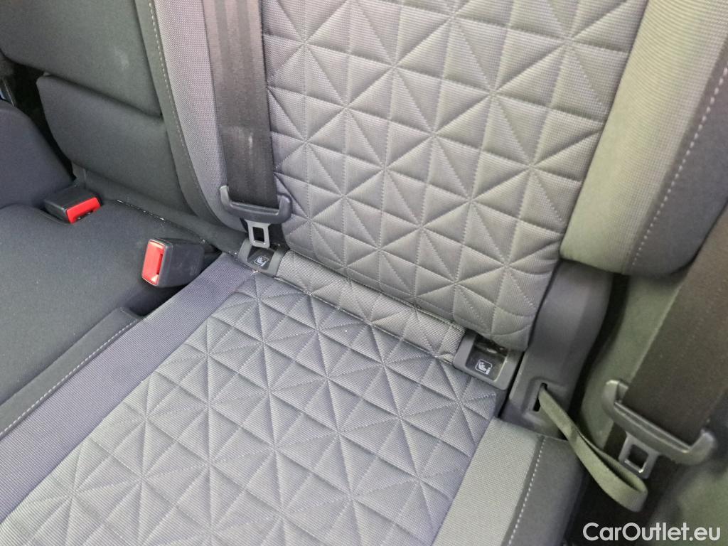  Volkswagen  Tiguan VOLKSWAGEN  / 2020 / 5P / todoterreno Life 2.0 TDI 110kW (150CV) DSG #18
