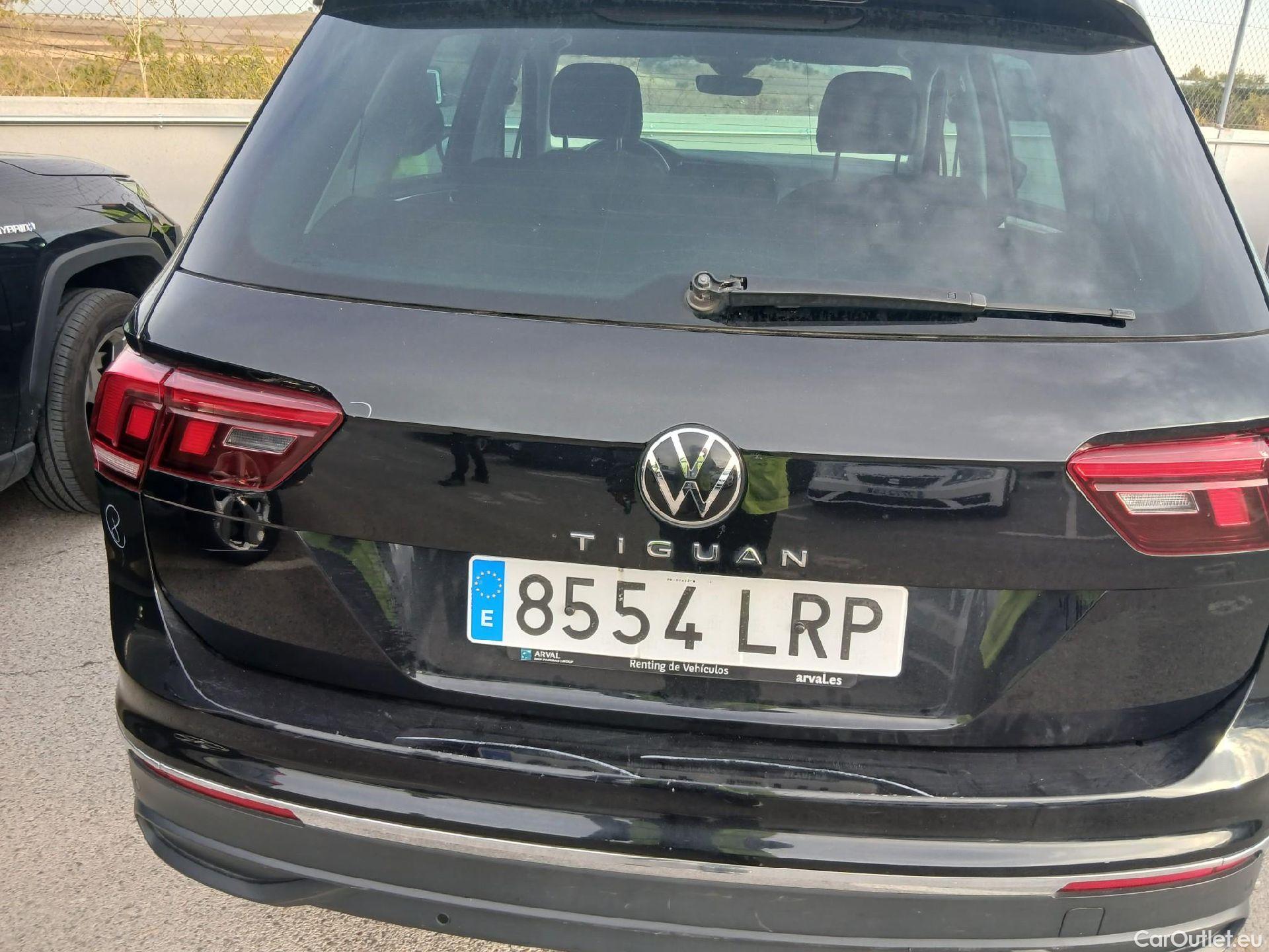  Volkswagen  Tiguan VOLKSWAGEN  / 2020 / 5P / todoterreno Life 2.0 TDI 110kW (150CV) DSG #18