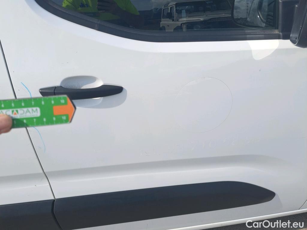  Citroen  Berlingo CITROEN  / 2018 / 3P / furgón derivado de turismo Talla M BlueHDi 73kW CONTROL (AC) #48