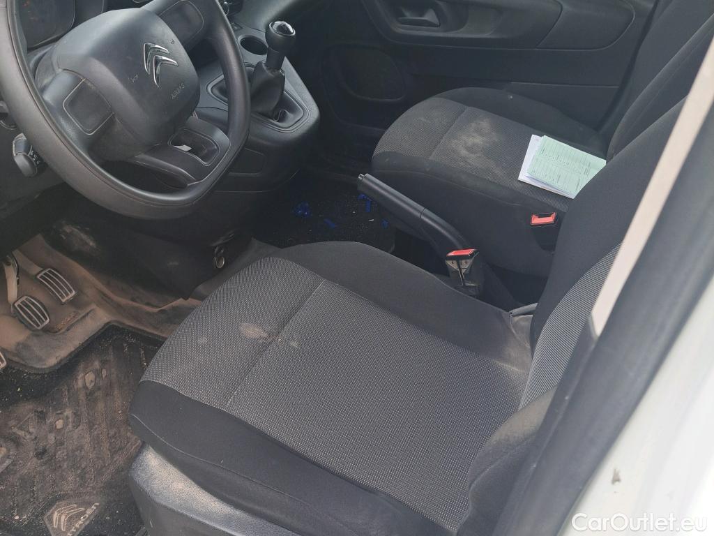  Citroen  Berlingo CITROEN  / 2018 / 3P / furgón derivado de turismo Talla M BlueHDi 73kW CONTROL (AC) #25