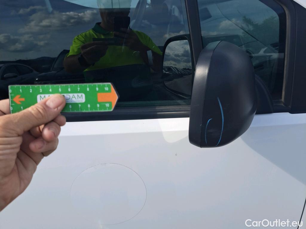  Citroen  Berlingo CITROEN  / 2018 / 3P / furgón derivado de turismo Talla M BlueHDi 73kW CONTROL (AC) #69