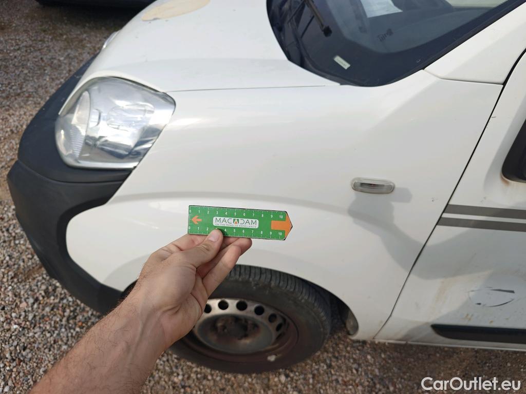  Fiat  Fiorino FIAT  / 2016 / 3P / furgón derivado de turismo Cargo Base 1.3 Mjet 59kW (80CV) E6 #44
