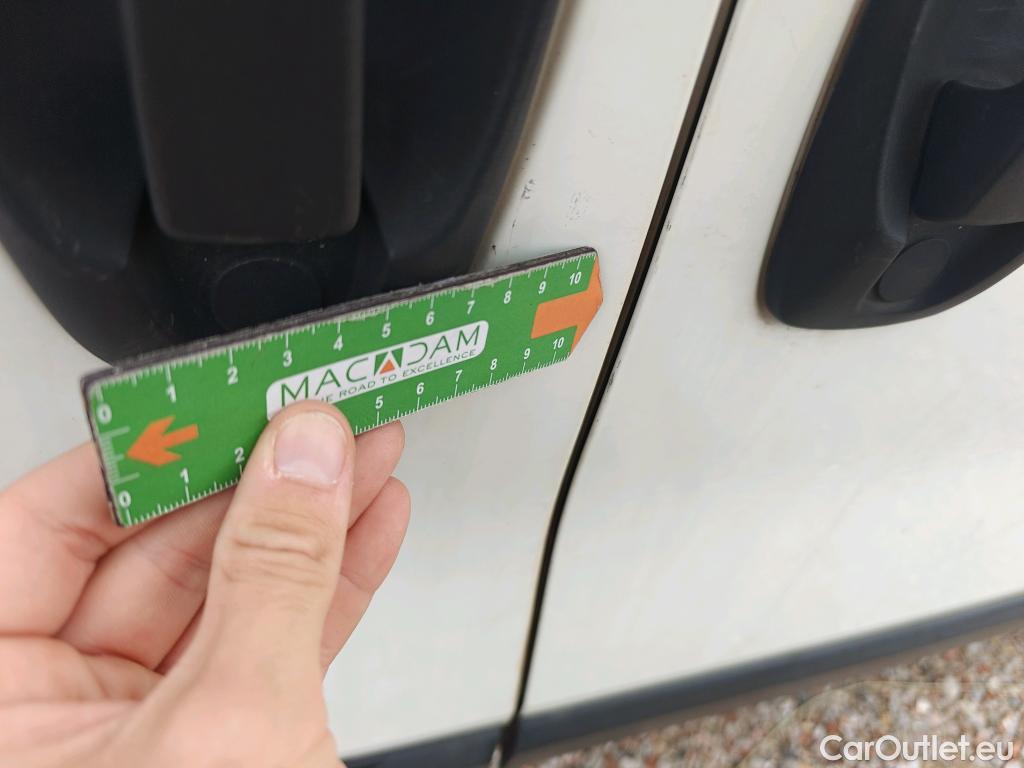  Fiat  Fiorino FIAT  / 2016 / 3P / furgón derivado de turismo Cargo Base 1.3 Mjet 59kW (80CV) E6 #33