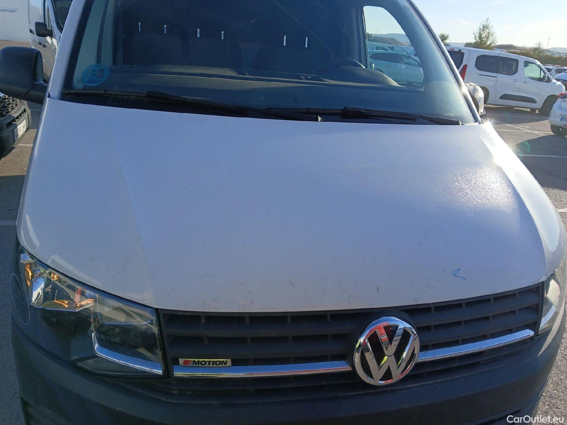  Volkswagen  Transporter VOLKSWAGEN  / 2015 / 4P / furgón Furgón Corto TN 2.0 TDI 110kW BMT 4Mot #37