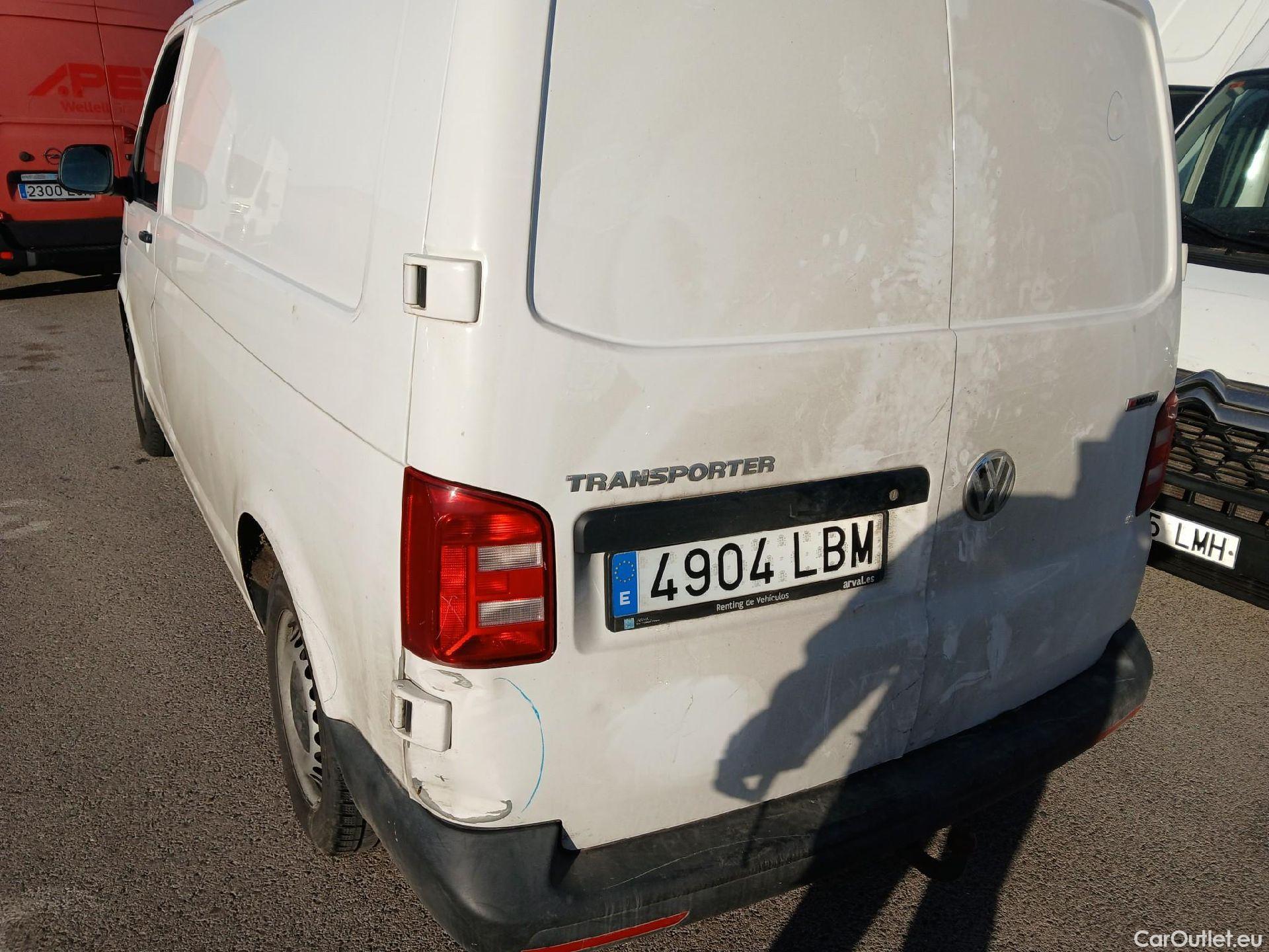  Volkswagen  Transporter VOLKSWAGEN  / 2015 / 4P / furgón Furgón Corto TN 2.0 TDI 110kW BMT 4Mot #47