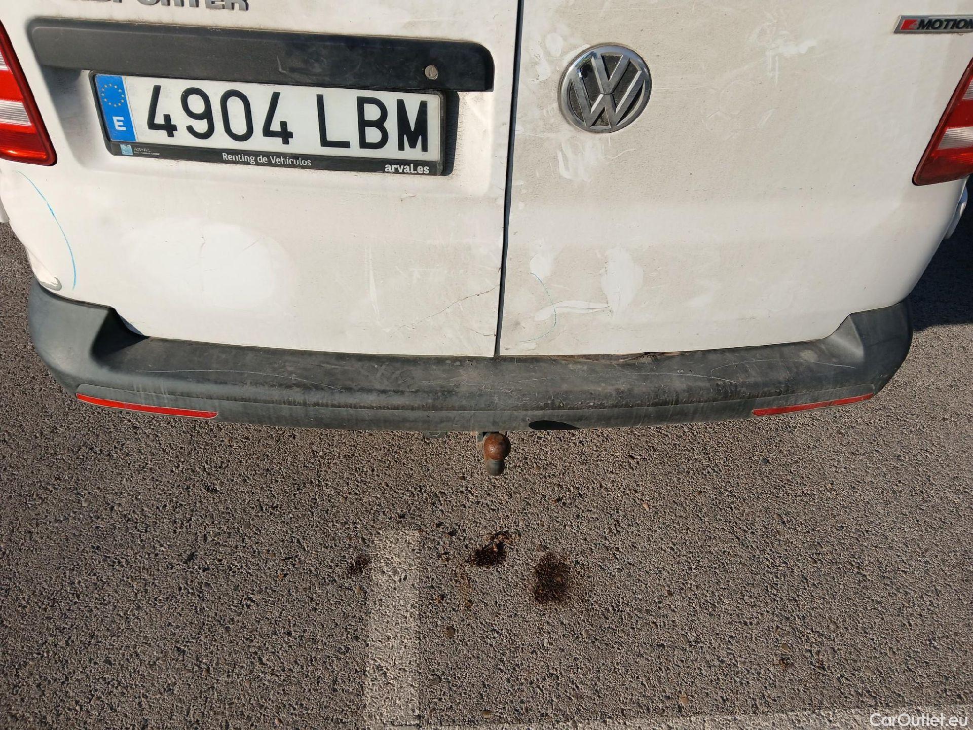  Volkswagen  Transporter VOLKSWAGEN  / 2015 / 4P / furgón Furgón Corto TN 2.0 TDI 110kW BMT 4Mot #58