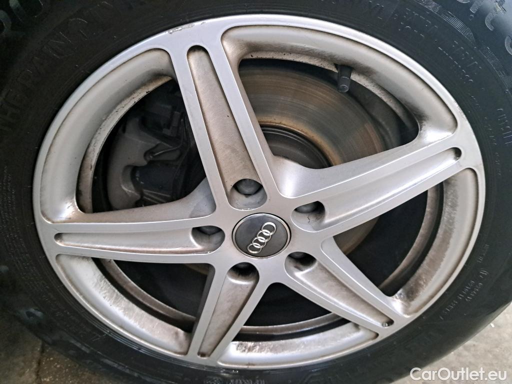  Audi  A4  Avant business line 2.0 TDI 150CV BVA7 E6 #33