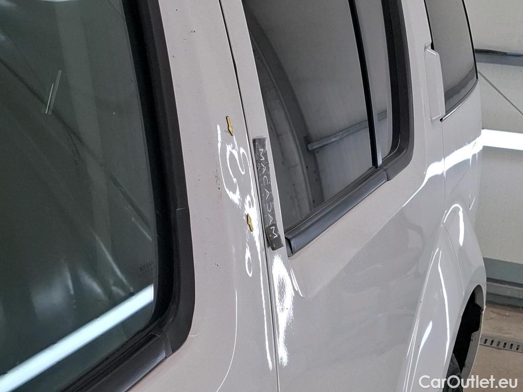  Nissan  Pathfinder NISSAN  5p SUV 2.5 dCi SE #19