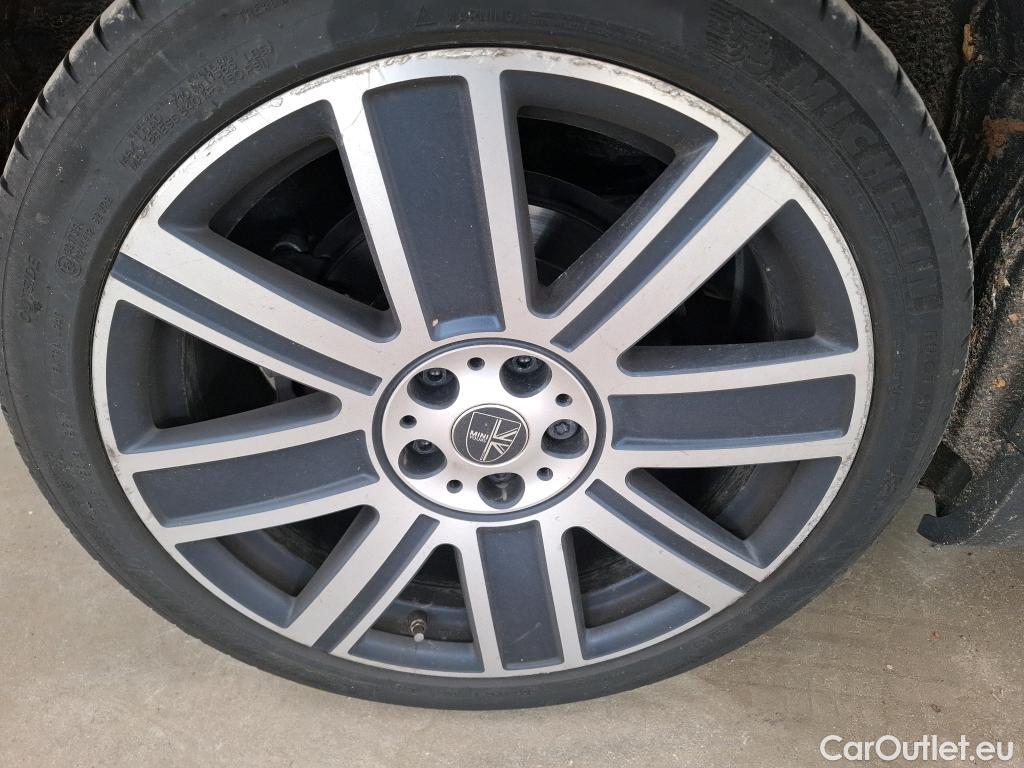  Mini  Countryman MINI  / 2020 / 5P / Crossover Cooper SE ALL4 Yours 125+95ch BVA6 #31