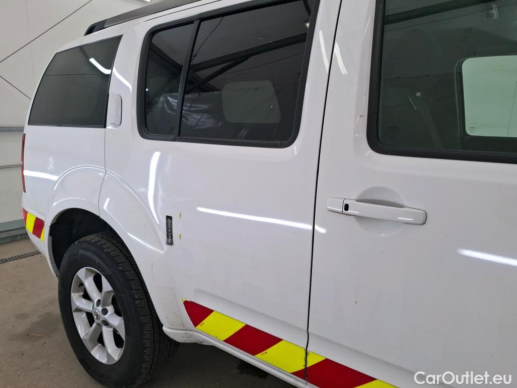  Nissan  Pathfinder NISSAN  5p SUV 2.5 dCi SE #21