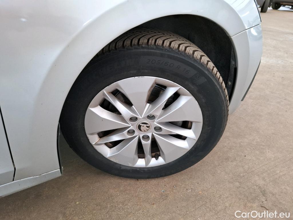  Skoda  Octavia  Break Business 2.0 TDI 115CV BVM6 E6d #7