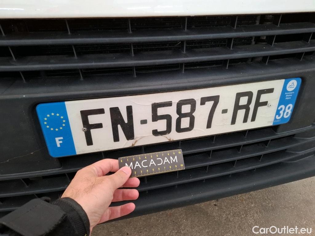  Peugeot  Expert  Fourgon Premium L2 2.0 HDi 120CV BVM6 E6dT #25