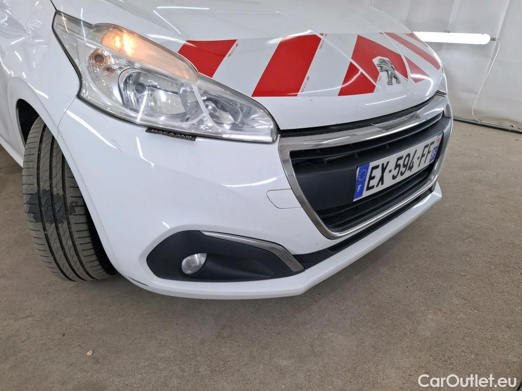  Peugeot  208  Affaire Premium Pack 1.6 HDi 75CV BVM5 E6 #4
