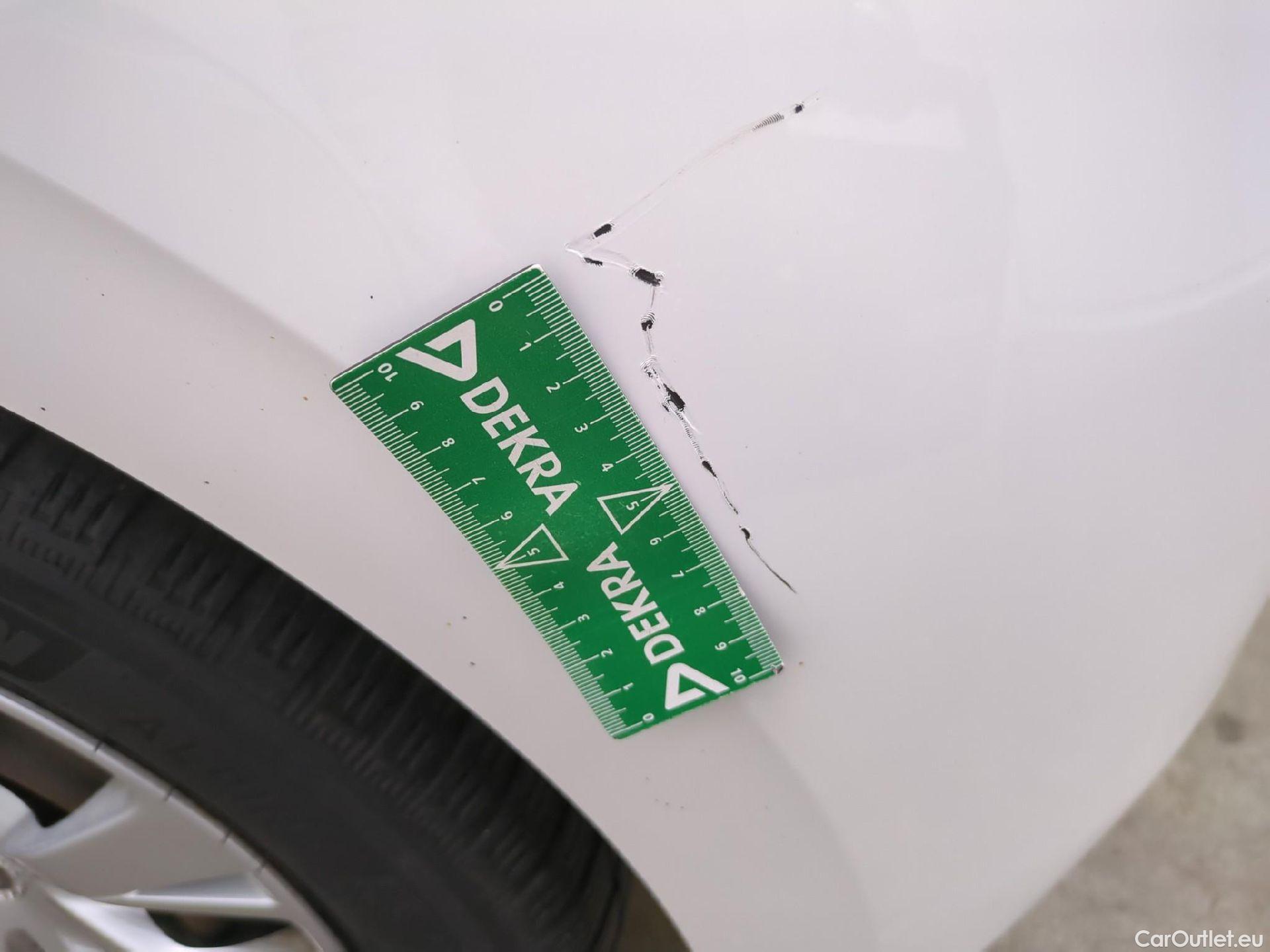  Peugeot  208  Affaire Premium Pack 1.5 HDi 100CV BVM5 E6dT #48