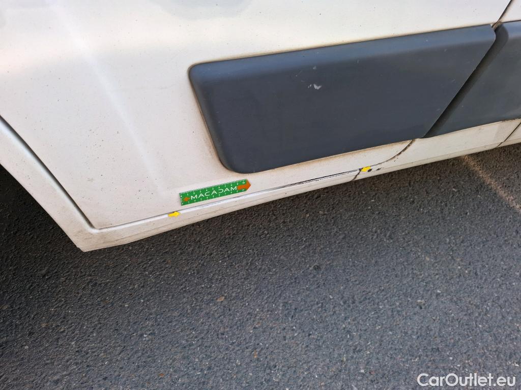  Peugeot  Boxer PEUGEOT  VU 4p Fourgon 22 EHDI 150 PACK CLIM NAV 335 L2H2 #19