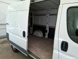  Peugeot  Boxer PEUGEOT  VU 4p Fourgon 22 EHDI 150 PACK CLIM NAV 335 L2H2 #9