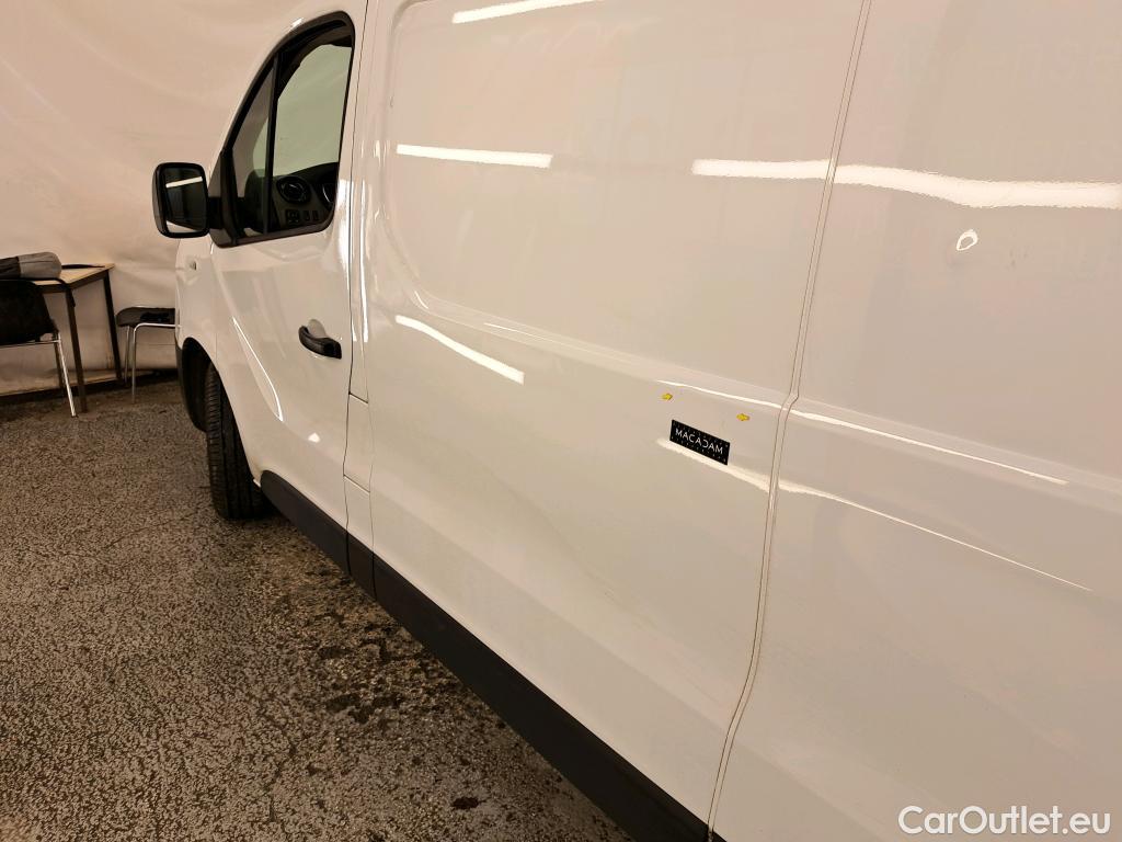  Land Rover  Discovery RENAULT Trafic 2019 4P Fourgon tole FG GCF L2H1 1300 dCi 95 #1