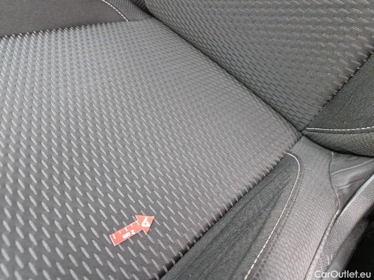  Dacia  Duster 1.5 Blue dCi 115CP Comfort 4WD #38