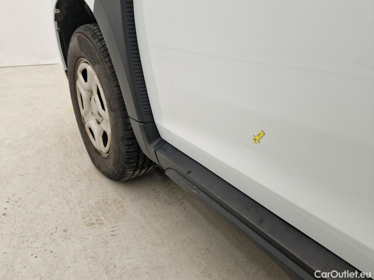  Dacia  Duster 1.5 Blue dCi 115CP Comfort 4WD #3