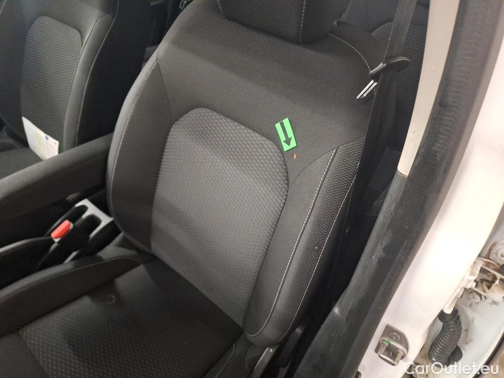  Dacia  Duster 1.5 Blue dCi 115CP Comfort 4WD #9
