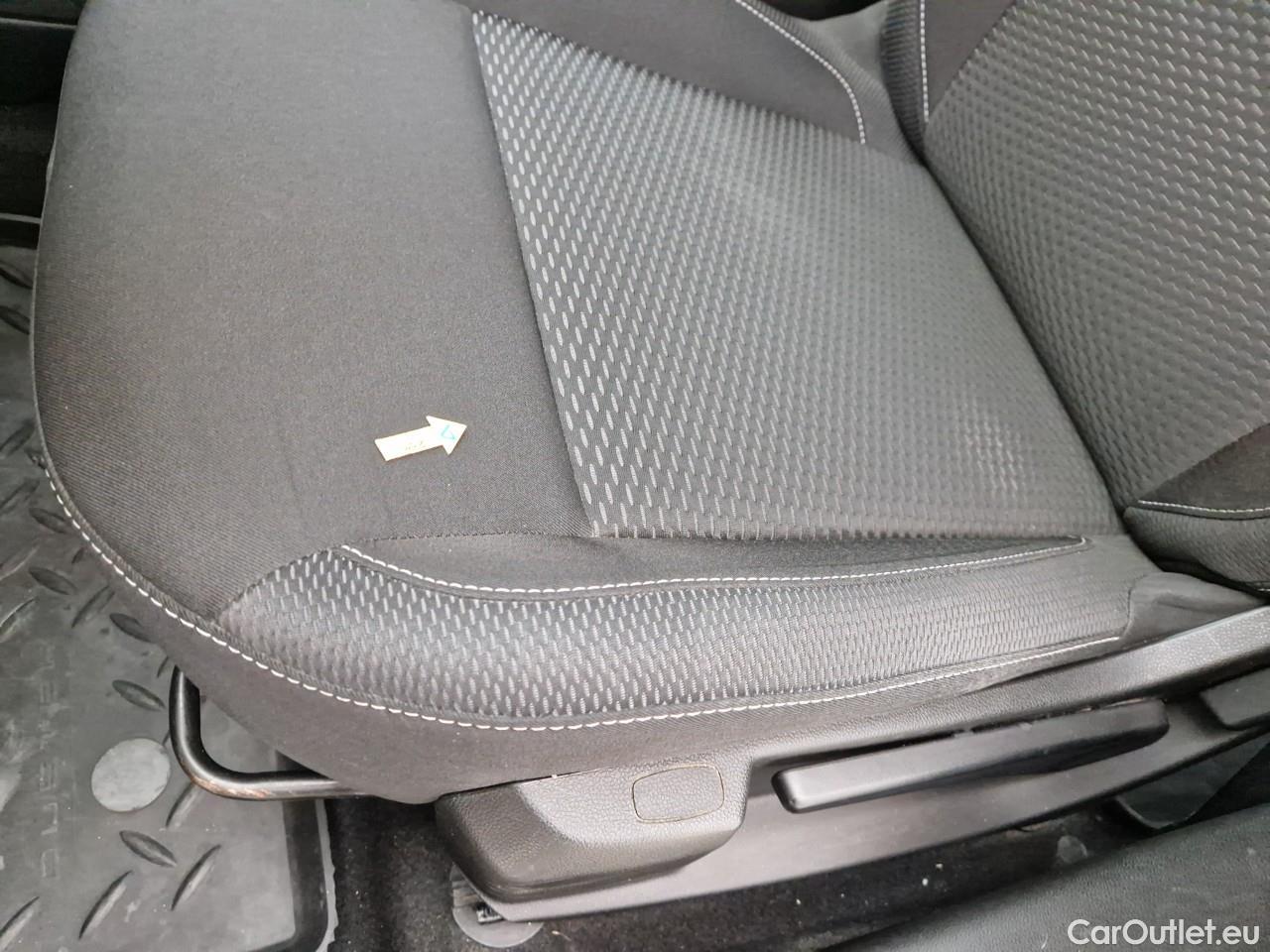  Dacia  Duster 1.5 Blue dCi 115CP Comfort 4WD #40