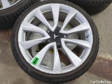  Tesla  Model 3 TESLA  Langstreckenbatt. Allradantrieb Dual Motor Performance 4d 377kW #50