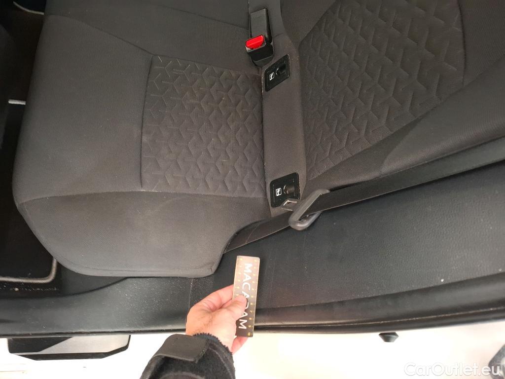  Toyota  Corolla TOYOTA  / 2018 / 5P / Berline Hybride 122h Dynamic Business Stage Acad #22