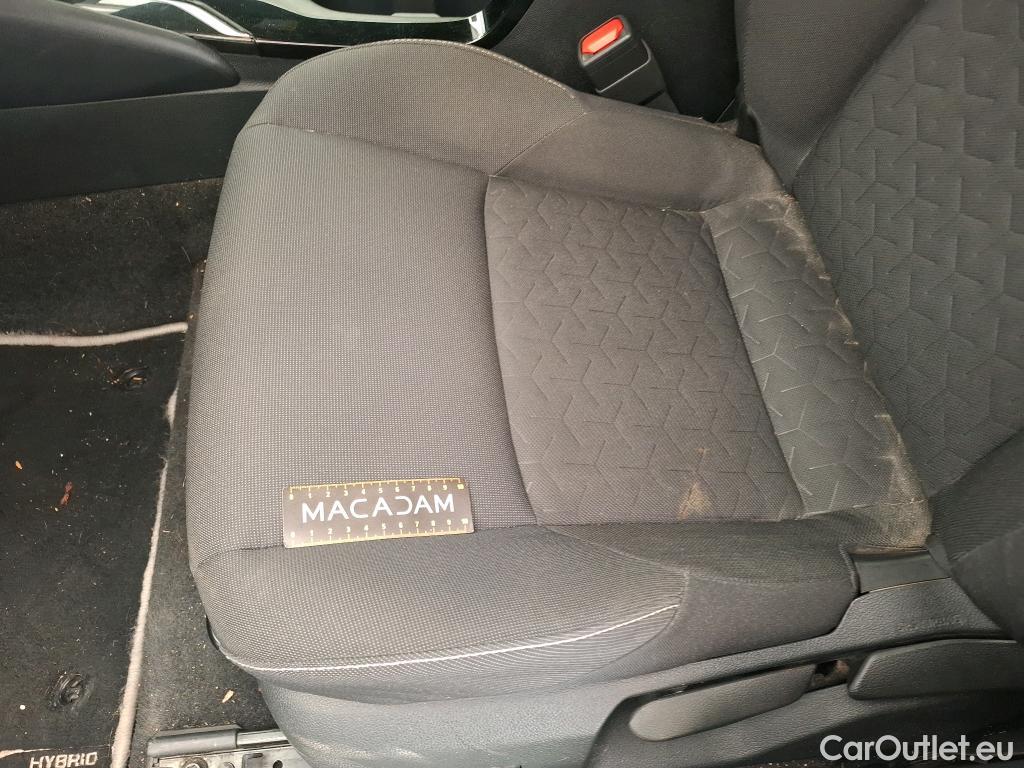  Toyota  Corolla TOYOTA  / 2018 / 5P / Berline Hybride 122h Dynamic Business Stage Acad #29