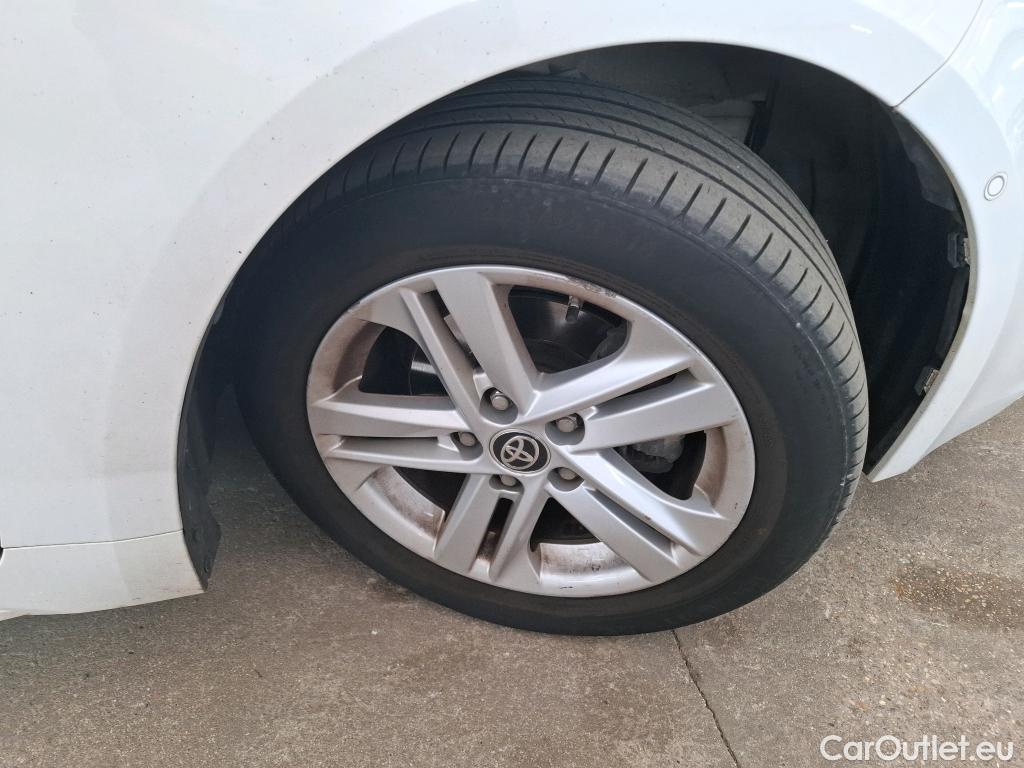 Toyota  Corolla TOYOTA  / 2018 / 5P / Berline Hybride 122h Dynamic Business Stage Acad #17