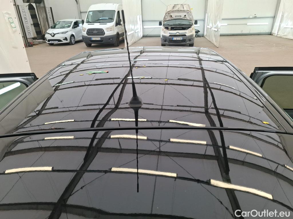  Renault  Captur RENAULT  / 2017 / 5P / Crossover Intens TCe 150 EDC FAP #6