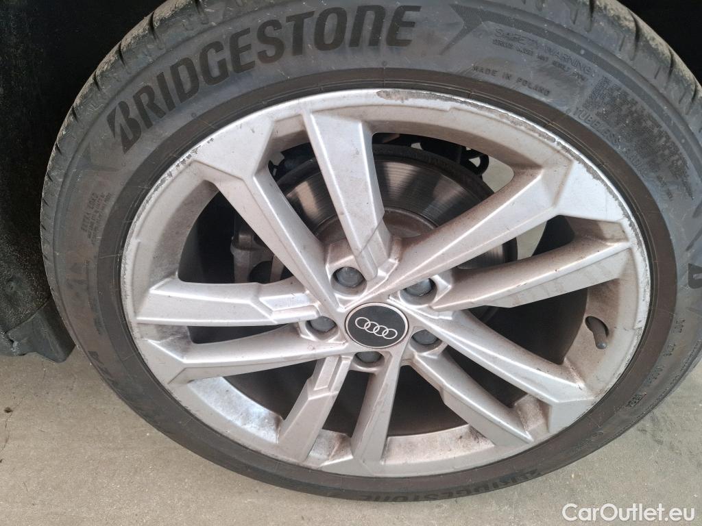  Audi  A3 AUDI  Sportback / 2020 / 5P / Berline 40 TFSI e 204 S Tronic Business Line #48