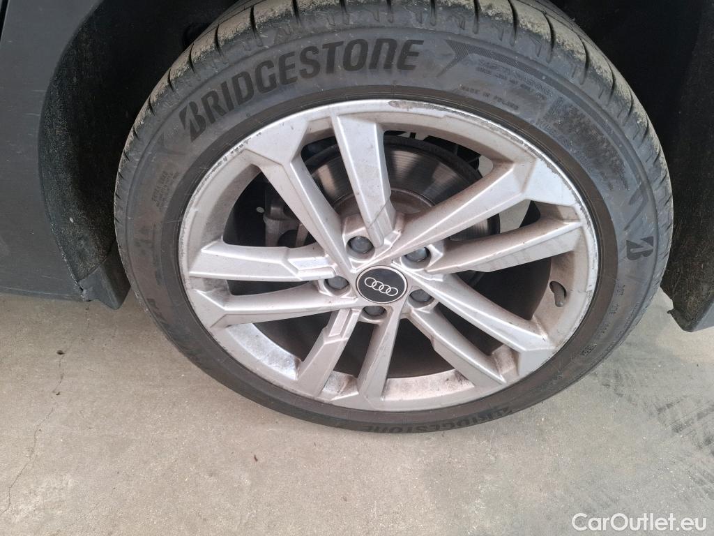  Audi  A3 AUDI  Sportback / 2020 / 5P / Berline 40 TFSI e 204 S Tronic Business Line #47