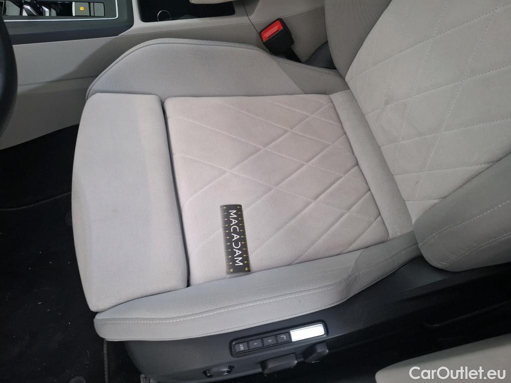  Volkswagen  Golf  VIII Berline Style 1st 2.0 TDI 150CV BVA7 E6d #12