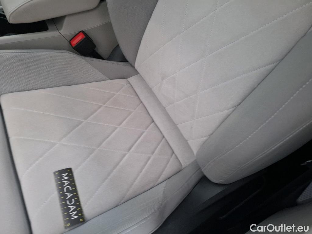  Volkswagen  Golf  VIII Berline Style 1st 2.0 TDI 150CV BVA7 E6d #13