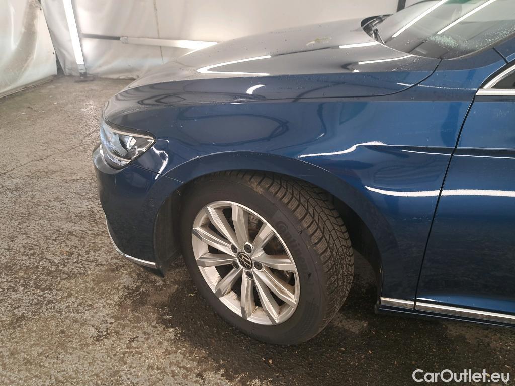  Volkswagen  Passat VOLKSWAGEN  SW / 2019 / 5P / Break 1.5 TSI 150 ACT OPF DSG7 SW LOUNGE #21