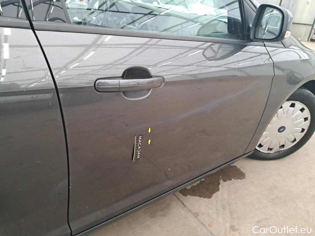  Ford  Focus  Break Trend 1.5 TDCi 105CV BVM6 E6 #42