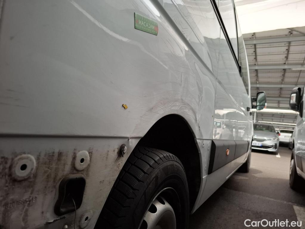  Renault  Master  Fourgon L3H2 3 5 Grand Confort dCi 135CV BVM6 7 Sieges E6dT #8
