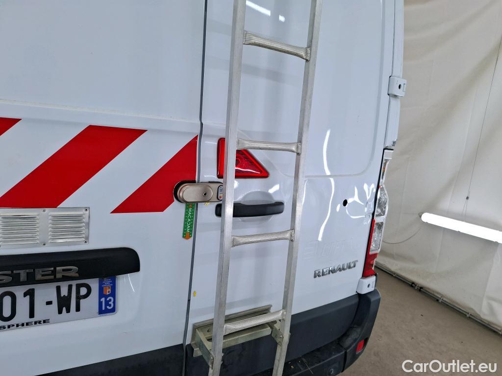  Renault  Master  Fourgon L3H2 3 5 Grand Confort dCi 135CV BVM6 7 Sieges E6dT #13