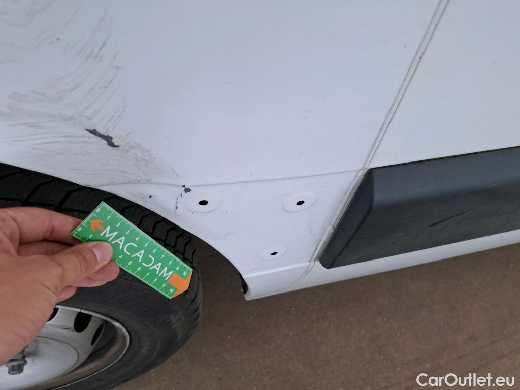  Renault  Master  Fourgon L3H2 3 5 Grand Confort dCi 135CV BVM6 7 Sieges E6dT #42