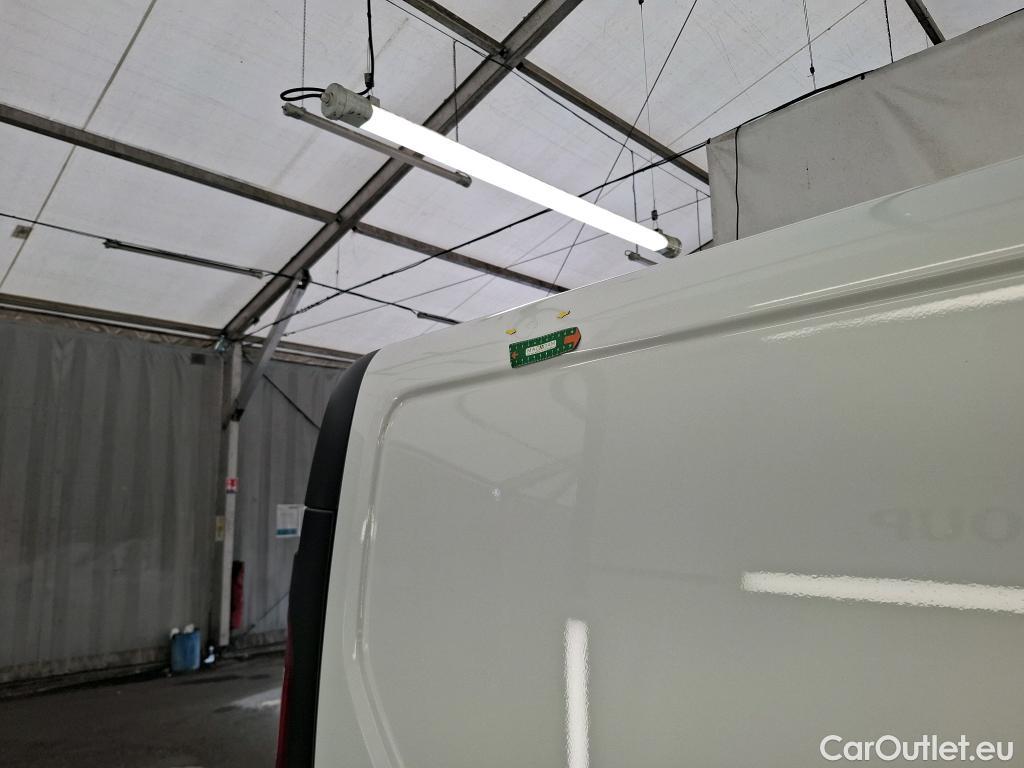  Renault  Trafic  Fourgon L2H1 3T Grand Confort 2.0 dCi 130CV BVM6 E6d #13