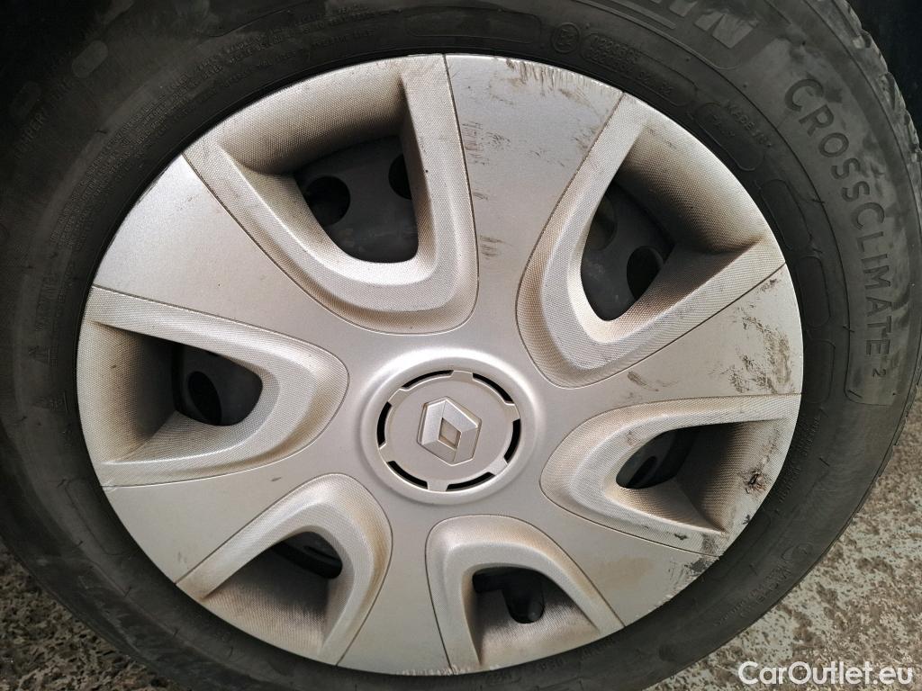  Renault  Clio RENAULT  Société VU 5p Berline Air dCi 75 - 18 #17