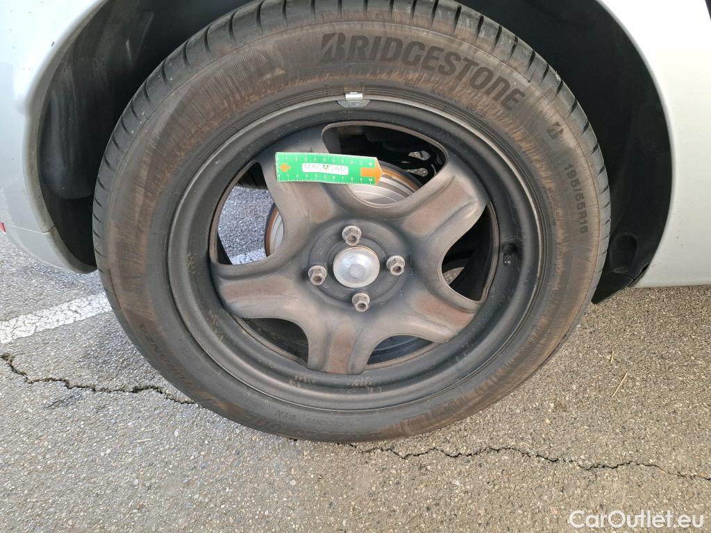  Renault  Clio  IV Business 1.5 dCi 90CV BVM5 E6 #23