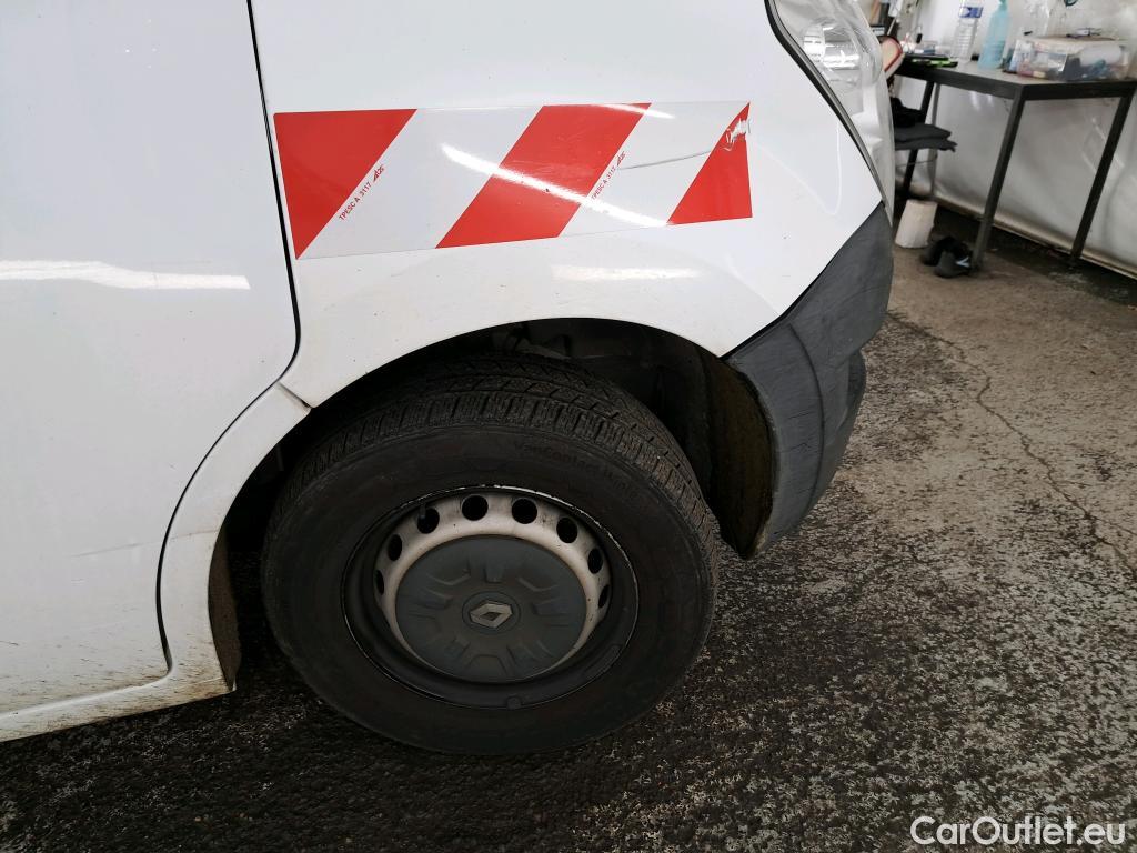  Renault  Master  III Fourgon L3H2 3 5 Grand Confort dCi 145CV BVM6 E6 #17